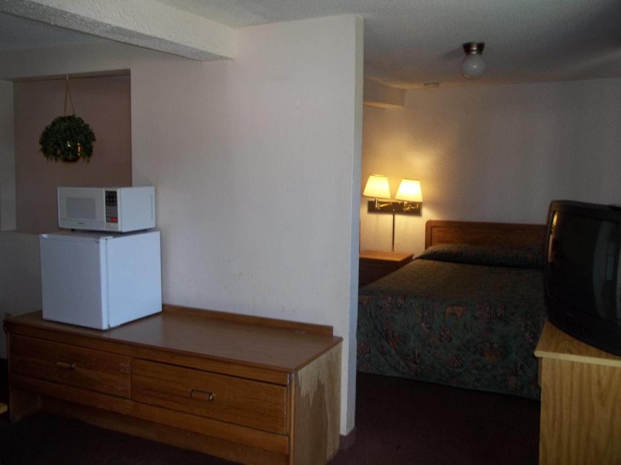 National 9 Inn Sand Canyon Кортес Экстерьер фото