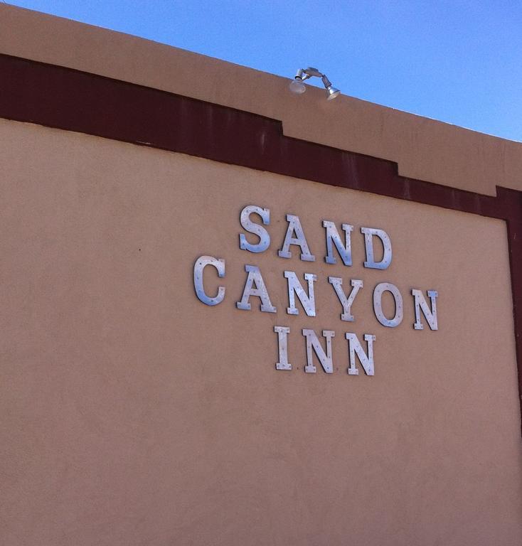National 9 Inn Sand Canyon Кортес Экстерьер фото