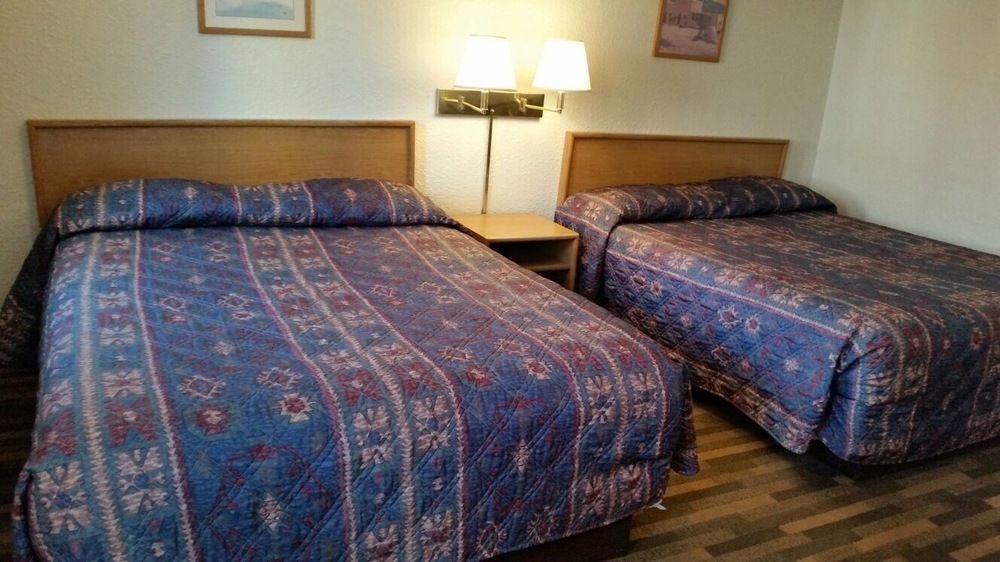 National 9 Inn Sand Canyon Кортес Экстерьер фото
